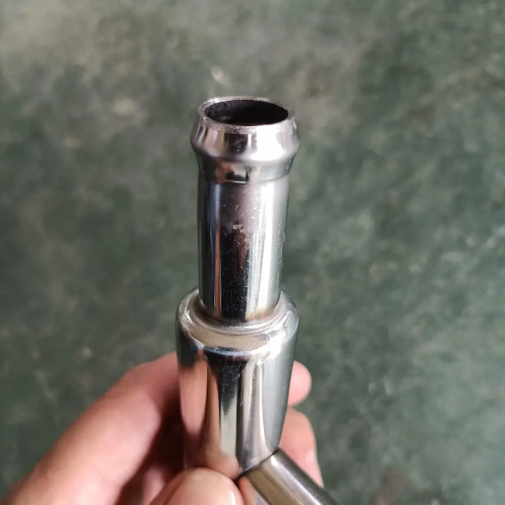 Clean stainless steel reducer pipe welding